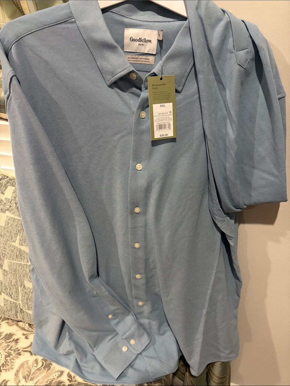 Goodfellow & Co Light Blue Casual Button-Down Shirt